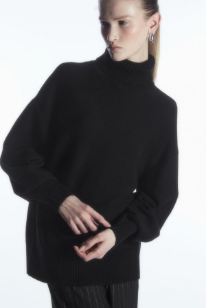 Black COS Oversized Wool Roll-Neck Jumper Knitwear & Cardigans | KM03-Y7ZA