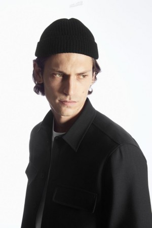 Black COS Short Merino Wool Beanie Hats | RY30-P0RK