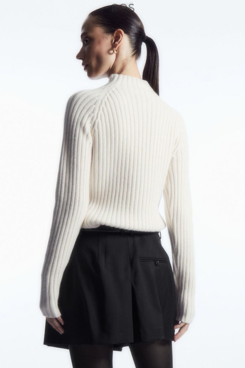 Off-White COS Ribbed Pure Cashmere Turtleneck Sweater Sweaters & Cardigans | VF41-U5MA